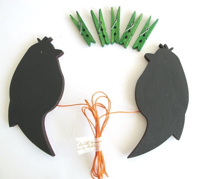 20% off - Children's  Artwork display hanger- Two black Birds- - kids wall art, girls wall art - Halloween colors, kids photos display