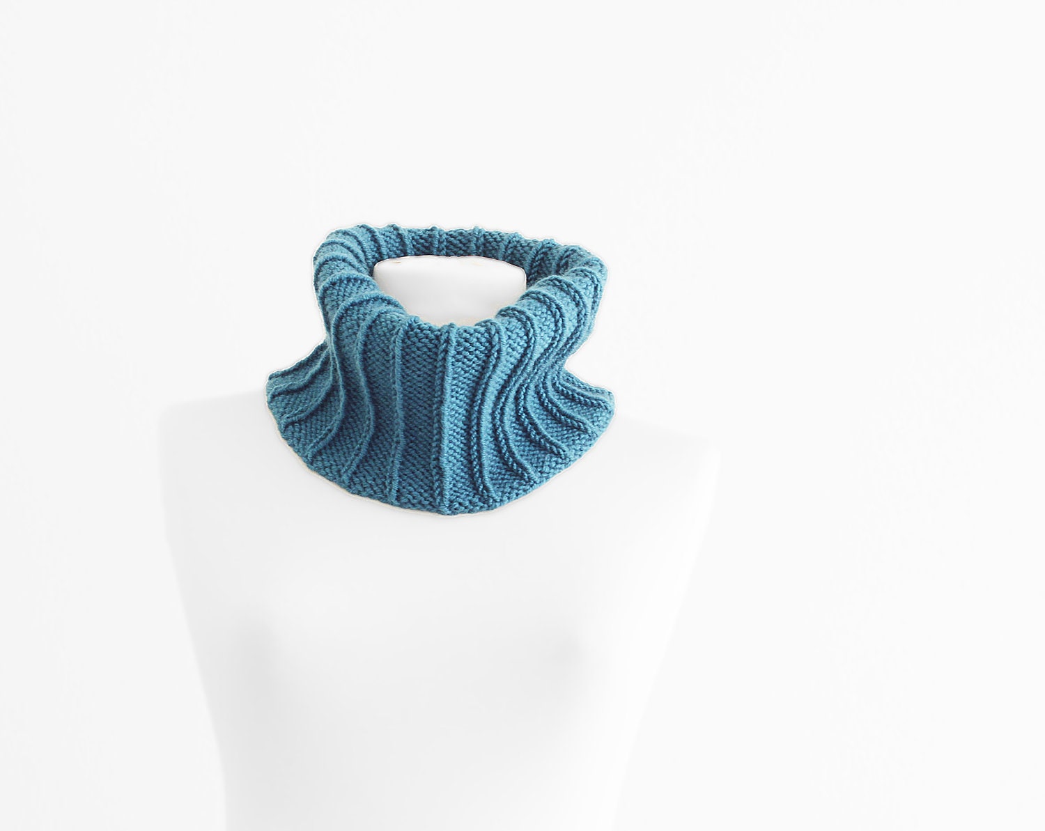 Women Knit Cowl Teal blue, Neck accessories, Scarf, Knit Muffler, winter trends