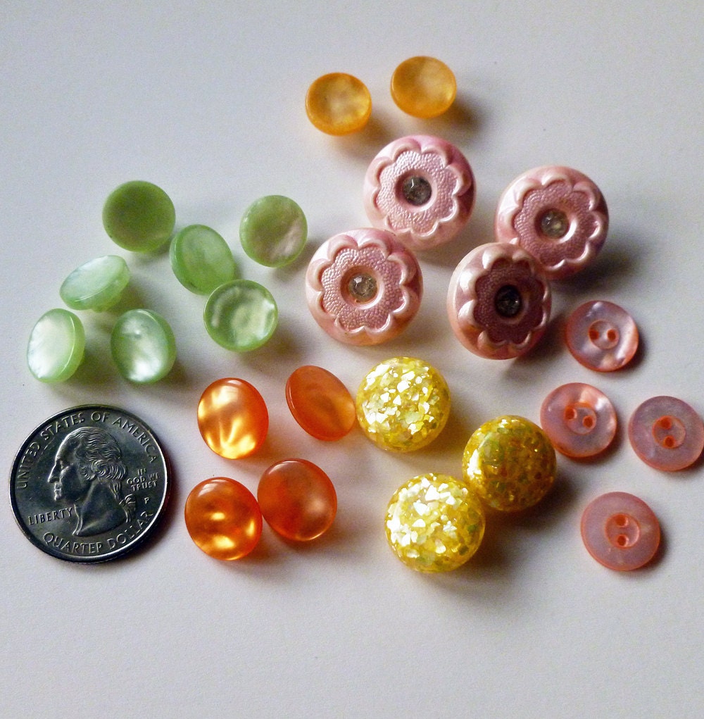 Vintage buttons 24 sherbet colors