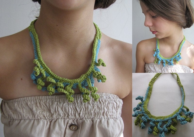Crocheted reversible necklace - green and blue necklace - fiber fringes necklace, bohemian, boho chic