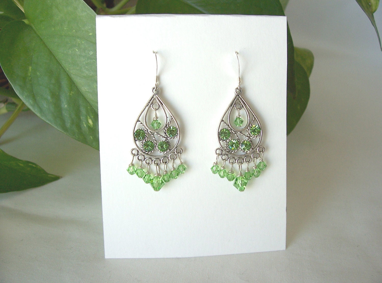 earrings, green earrings, Swarovski crystal earrings, dangle earrings, spring trends, chandelier earrings,great gift idea