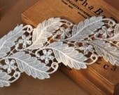 Off White Venice Lace Trim Retro Leaves Lace 3 Inch Wide 2 yards