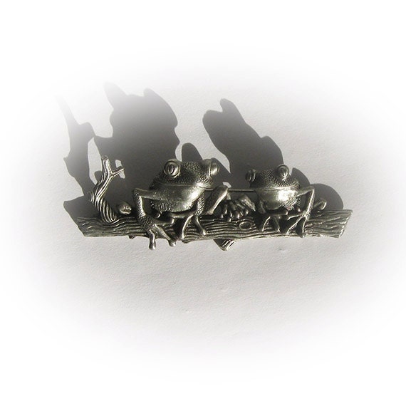 Charming Pewter Frog Pin