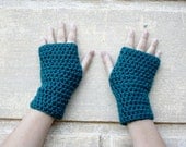 Crochet Adulter Fingerless Gloves PATTERN