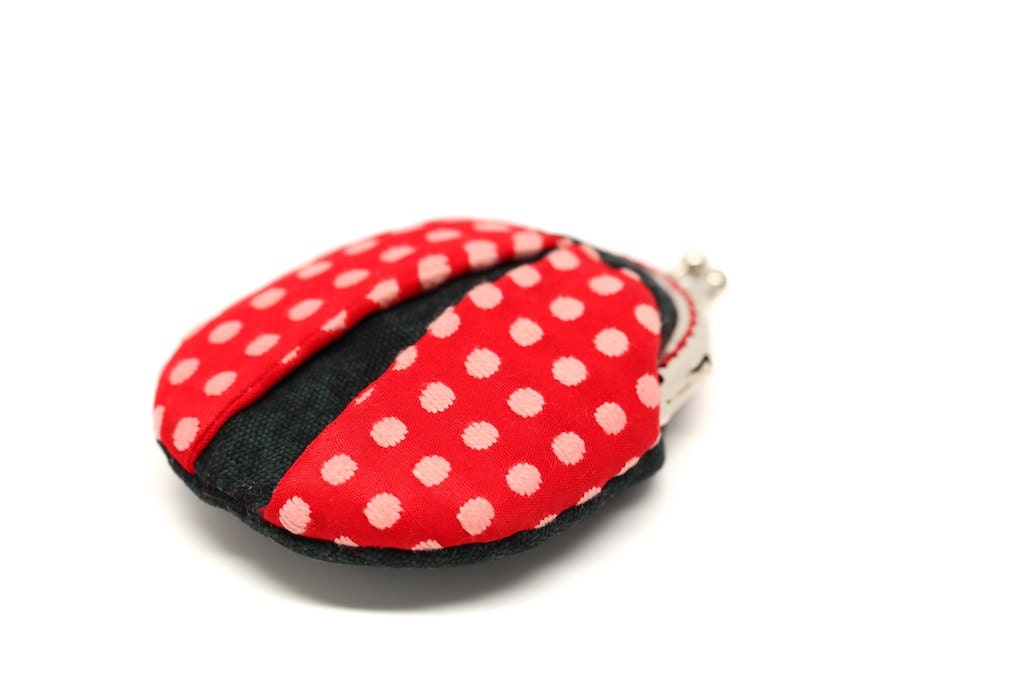 Magical ladybug mini coin purse