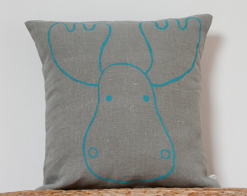 Deer Pillow cover - Decorative pillow with a teal deer illustration on grey linen - Nursery decor
