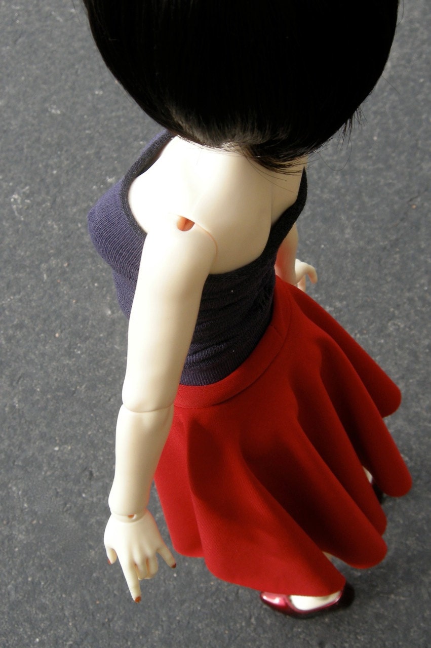 The perfect RED skirt for your BJD girl