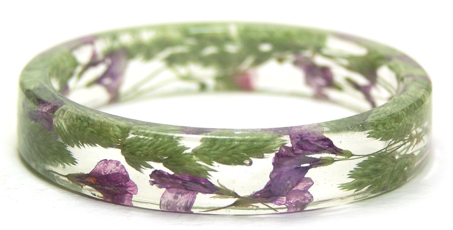 Flower Jewelry- Resin Bangle-Jewelry with Real Flowers- Flower Bracelet- Pink Flowers- Green  Bracelet-Resin Jewelry-Green Bracelet