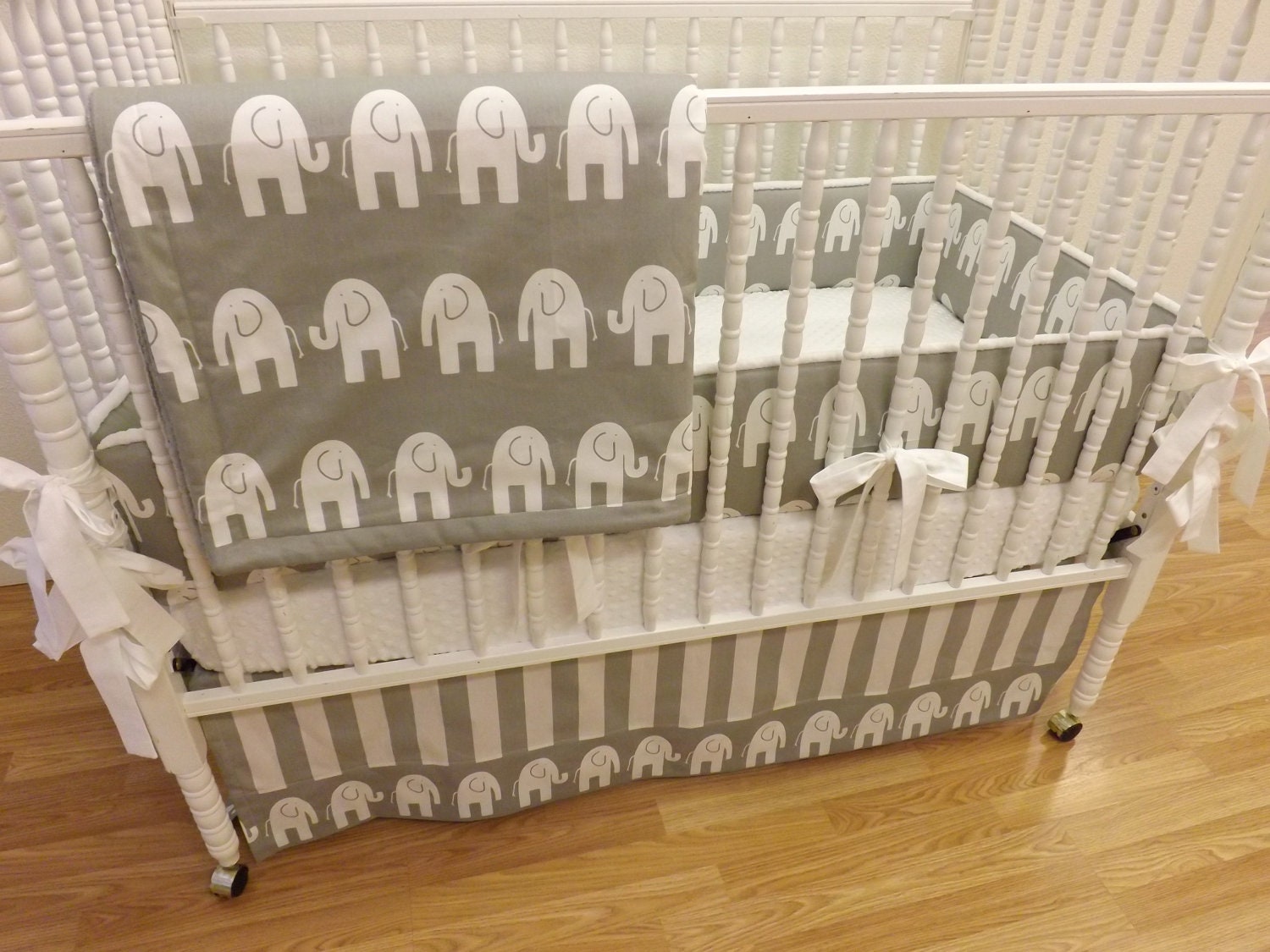 Baby Bedding-Made to Order-4 pc Modern Elephant Crib Bedding Set