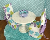 Barbie Furniture - Dining Room Set with Table, 2 Parsons Chairs and Hand-Painted Decorator Bowl