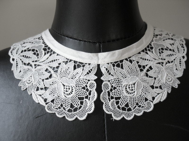 schiffli lace