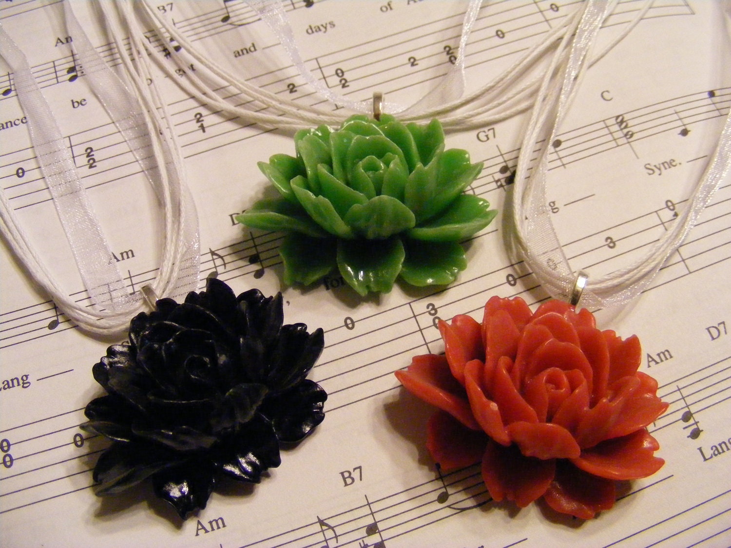 Necklace Budding Rose