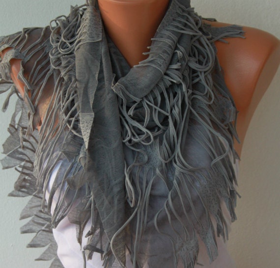 Gray Shawl Scarf - Cowl Scarf - fatwoman