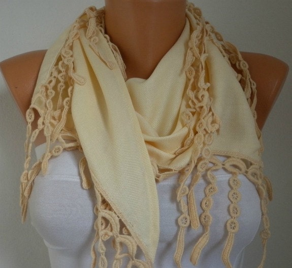 Women Pashmina  Scarf  - Cotton Scarf - - Cowl with Lace  Edge - Yellow - fatwoman