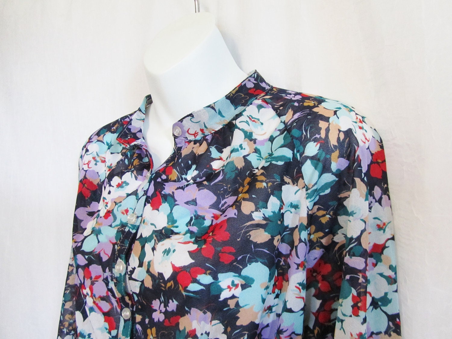 Vintage Floral Blouse Size Large Navy Blue