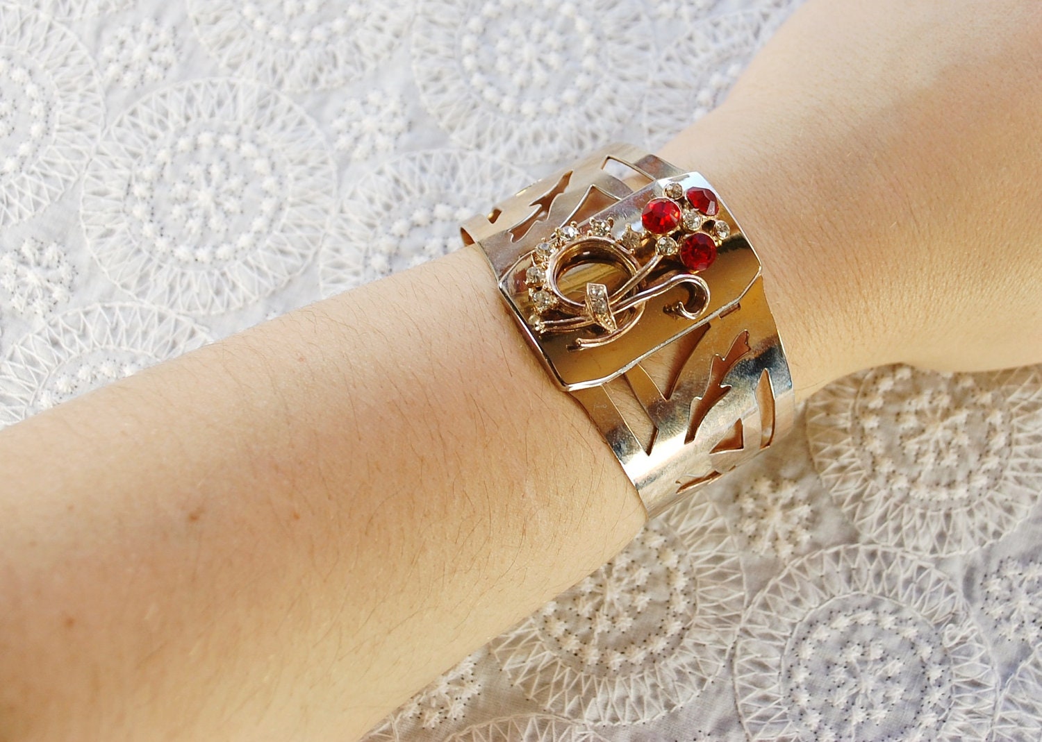 Vintage Jewelry Set, Choker Necklace, Wide Hinged Cuff Bracelet, Red Rhinestone Flower Bouquet, Gold, 1930s Art Deco Holiday Jewelry