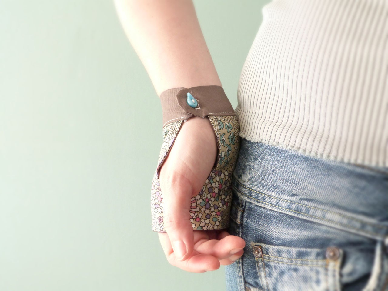 Taupe liberty Fingerless gloves Autumn fashion OOAK by Jye, Hand-made in France