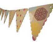 Kraft Paper Banner, Triangle Bunting Banner, Scalloped Brown Garland, Doily Flower Decoration, Home Wall Decor, Photography Prop