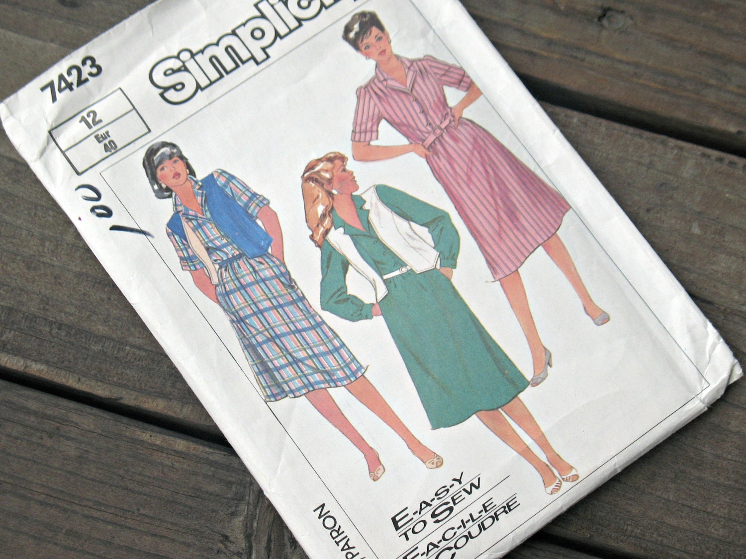 Simplicity 7423 Dress and Vest Pattern