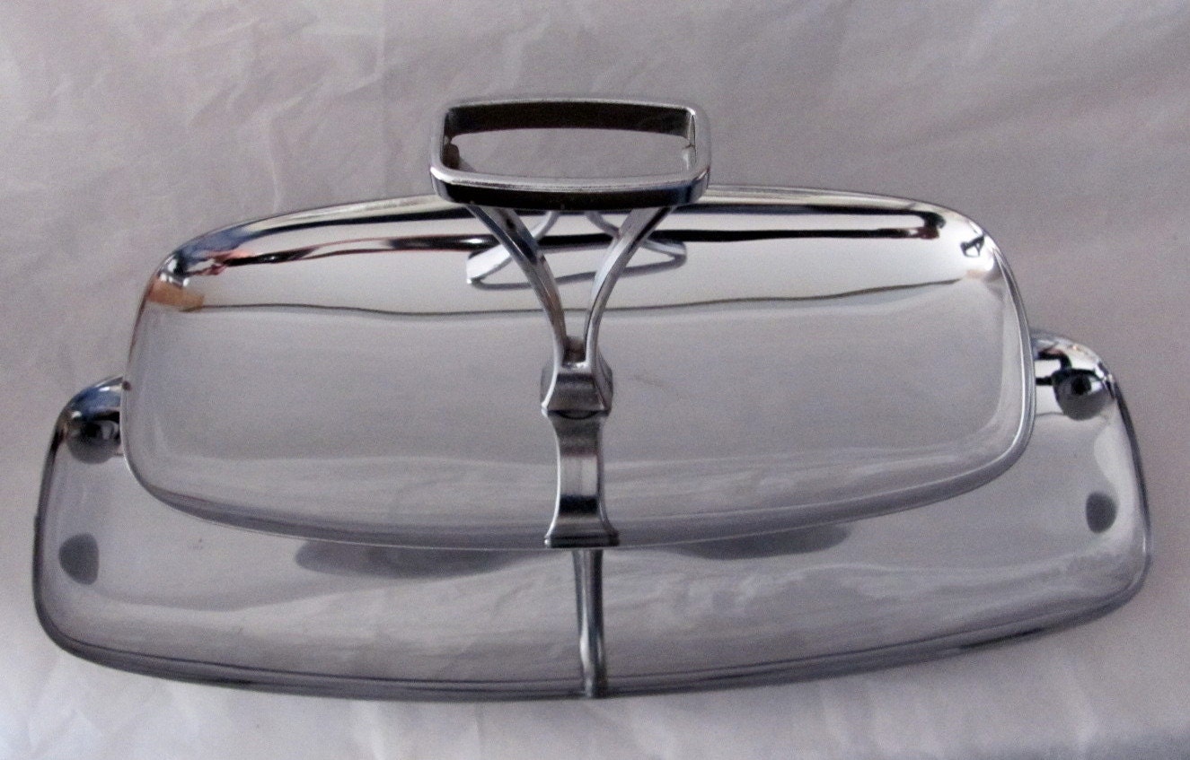 Vintage Two Tier Serving Tidbit Tray - Totally Retro - Wood Base