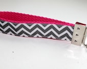 Chevron Key Fob Key Chain Wrislet Pink and Grey