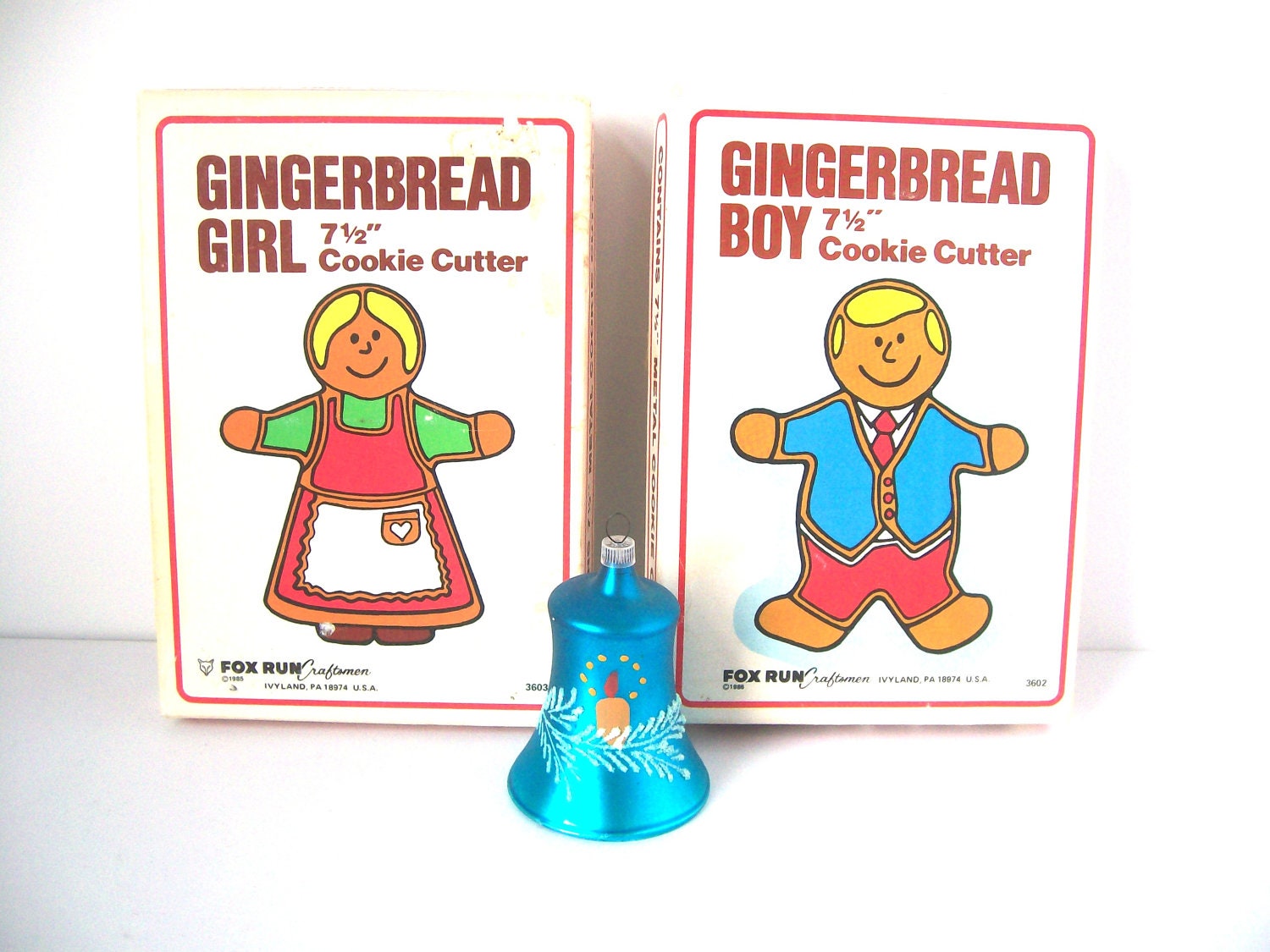 Vintage Cookie Cutters Gingerbread Boy and Girl 20 PERCENT off use: MEMORIAL DAY20