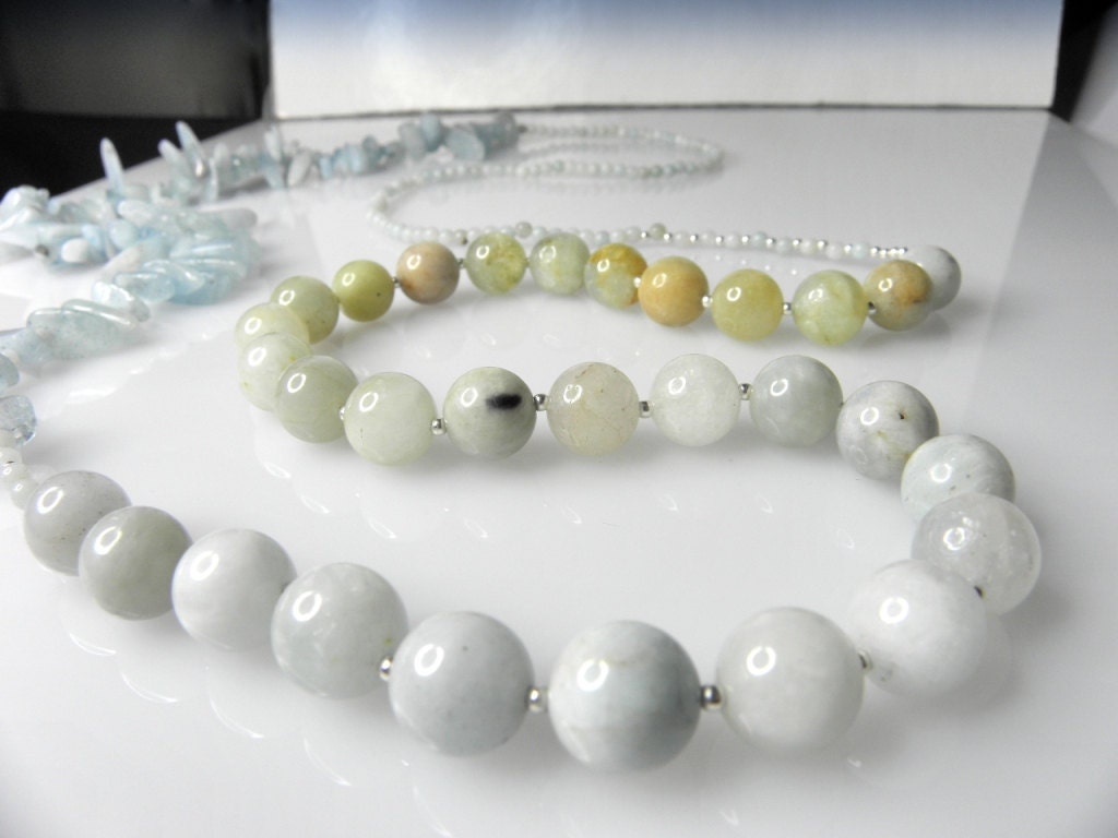 aquamarine blue strand necklace contemporary jewelry artistic designer