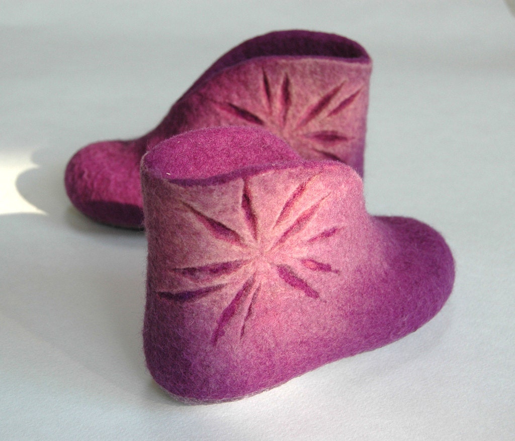 Hand felted children slippers/shoes Lilac Lavender Flowers