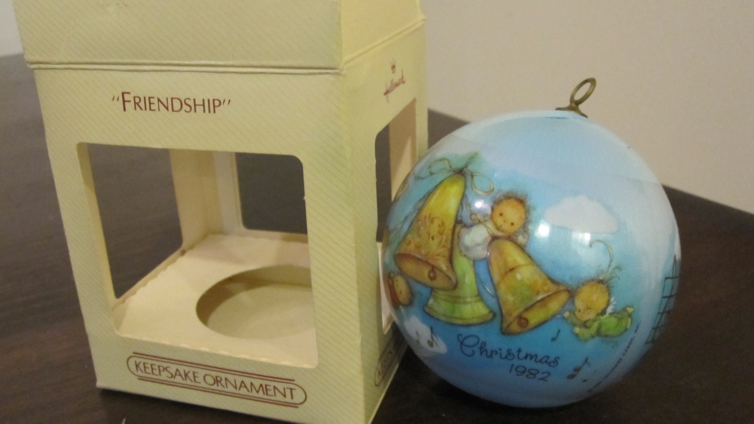 1982 Joy to the world hallmark satin ornament
