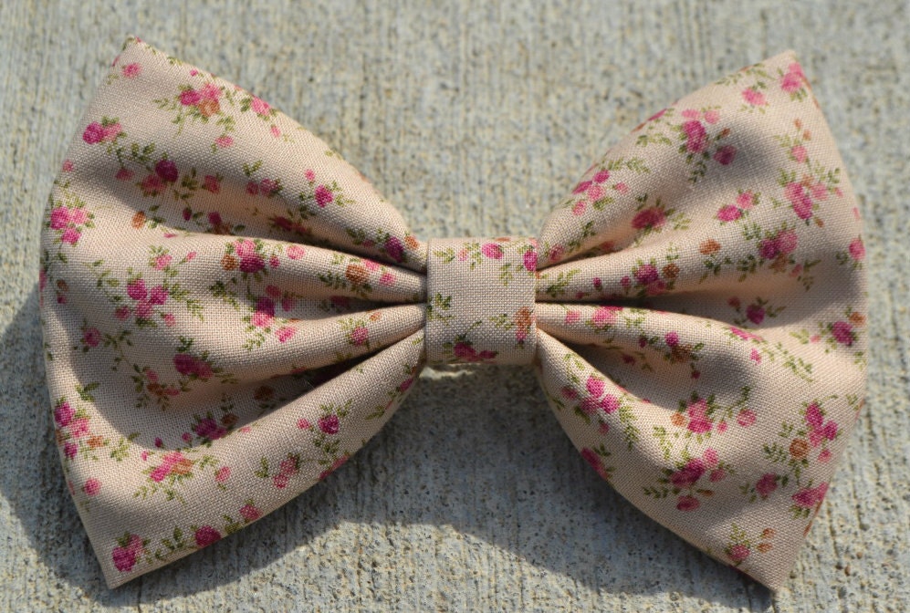 Beige Vintage-Look Floral Hair Bow