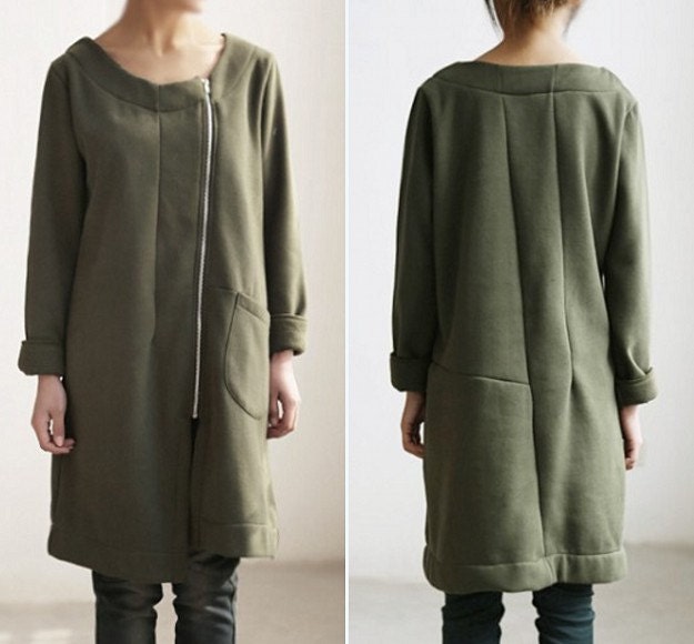 diagonal zipper long T shirt/ dress/ gown/ Women asymmetry green long sleeved coat Bottoming shirt