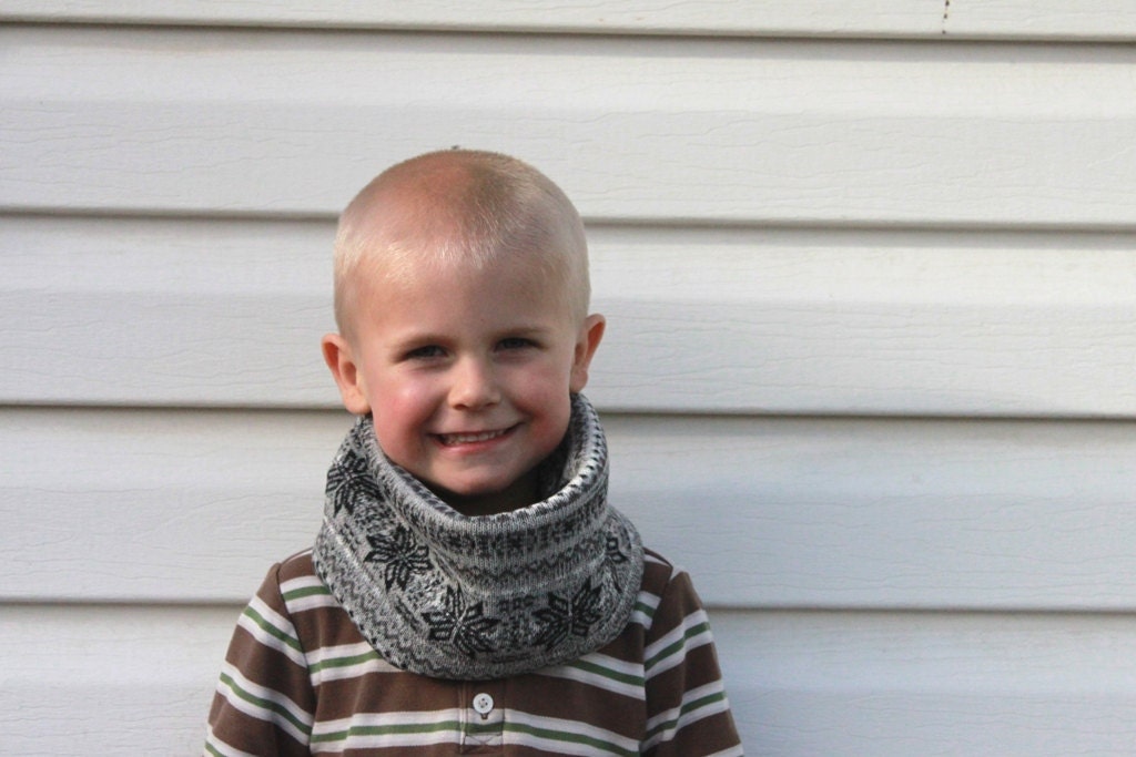 Kids Nordic Cowl Scarf. Brown Nordic Fleece Scarf for Children.  Winter Fashion. Warm and Cozy Loop Scarf. Grey. Boy. Girl. Unisex. Silver