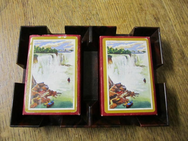 Souvenir of Niagara Falls Double deck of Card in bakelite case
