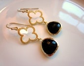 Black Earrings Gold Clover - Bridesmaid Earrings - Bridal Earrings - Wedding Earrings - Christmas Gift
