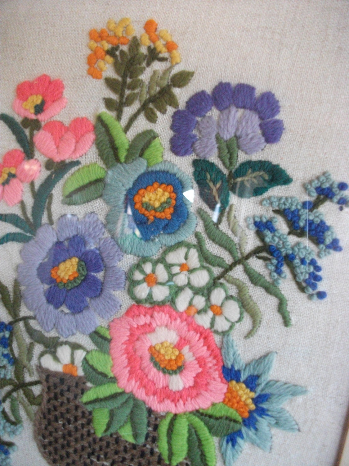 Vintage Framed Embroidery Crewel Needlework Picture Flowers - Elegant Frame