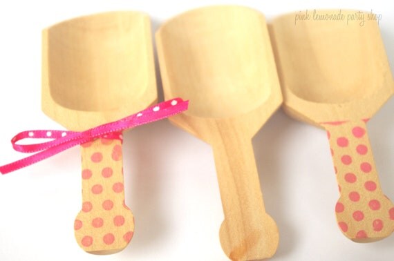 BiGGeR LiTTLe WooD SCooPS---use with candy buffets-Ice Cream Sundaes and Socials-weddings--sweet shop parties---set of 5 Il_570xn
