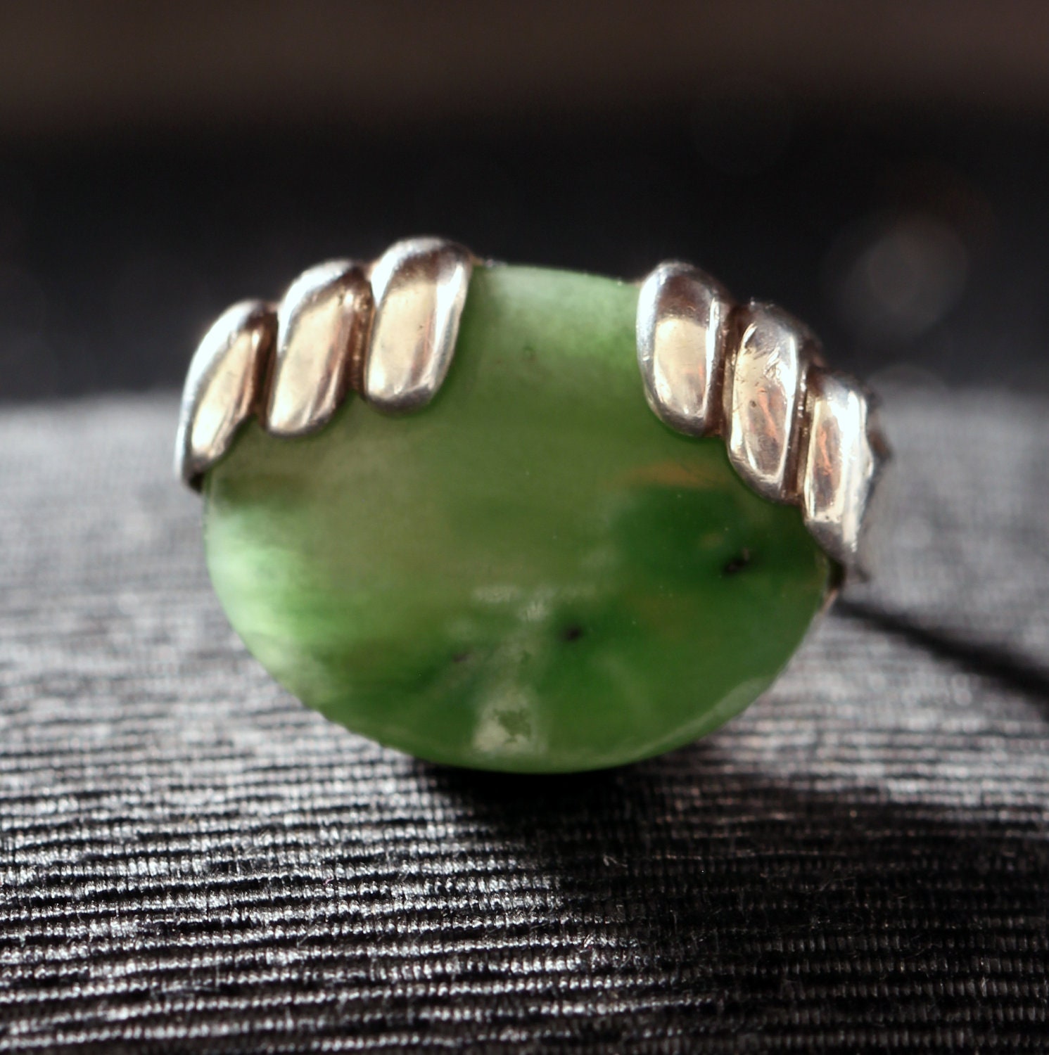 70s Sterling Ring Large Chrysoprase Stone  Modernist Jewelry Size 7 US 55 FR