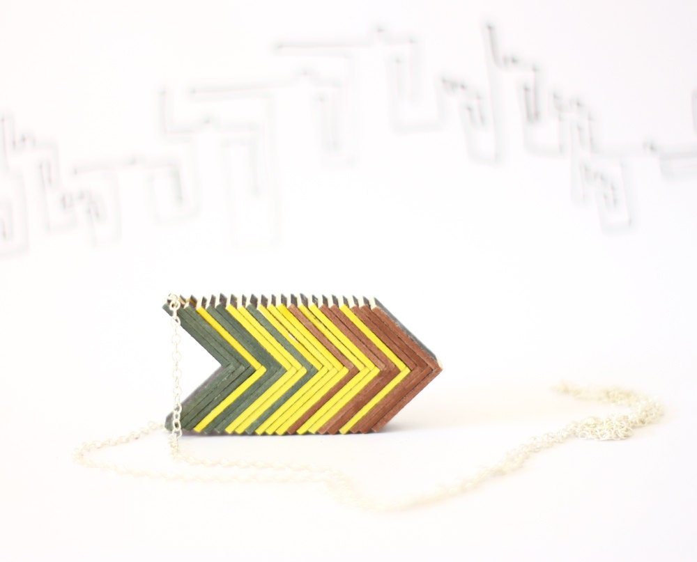 Arrows autumn necklace - green yellow brown necklace, fall shadows