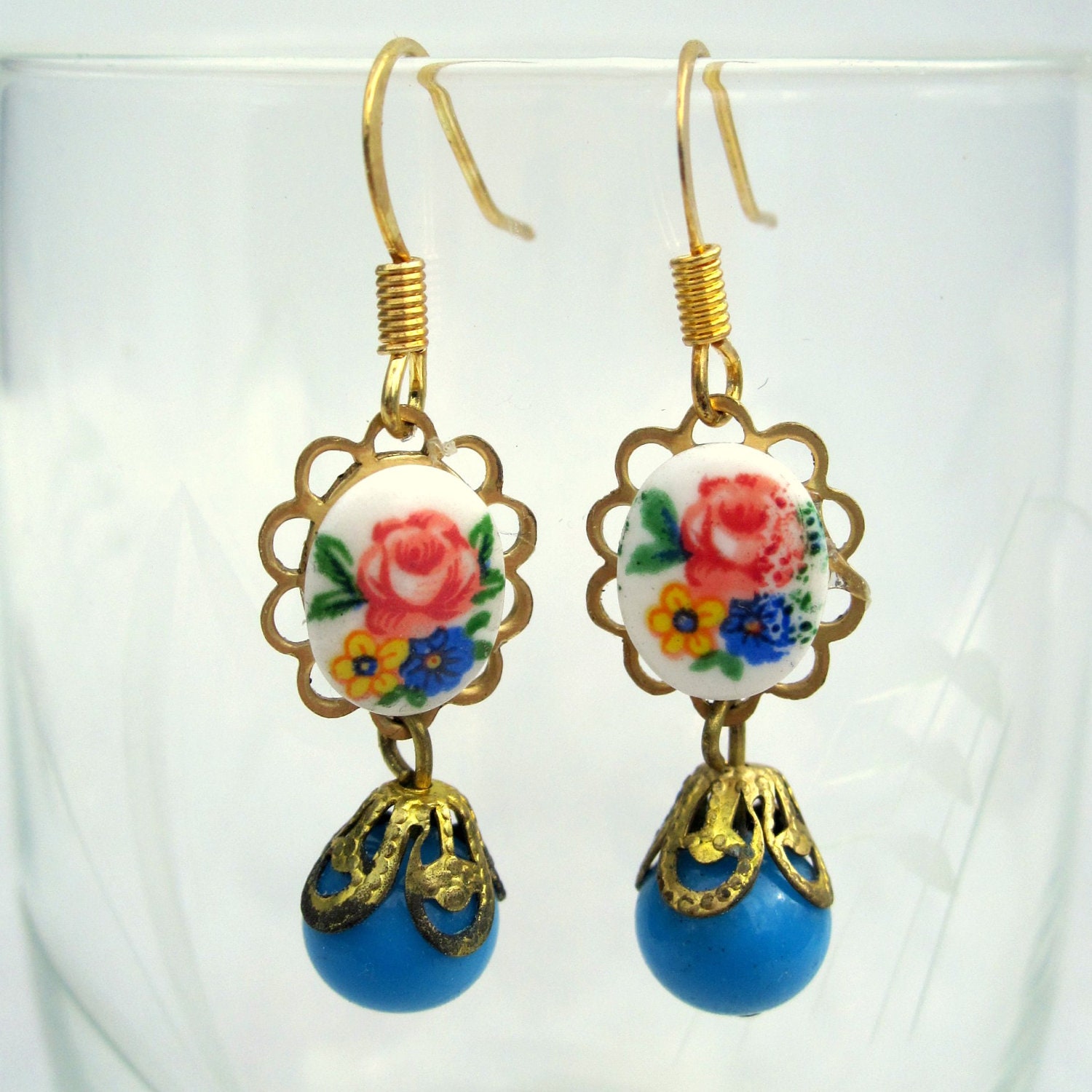 Vintage  floral dangle earrings