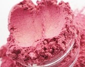 Pink Martini  Mineral Makeup Eyeliner Eye Shadow 5g Sifter Jar  pink  Eyeshadow duo chrome Rose