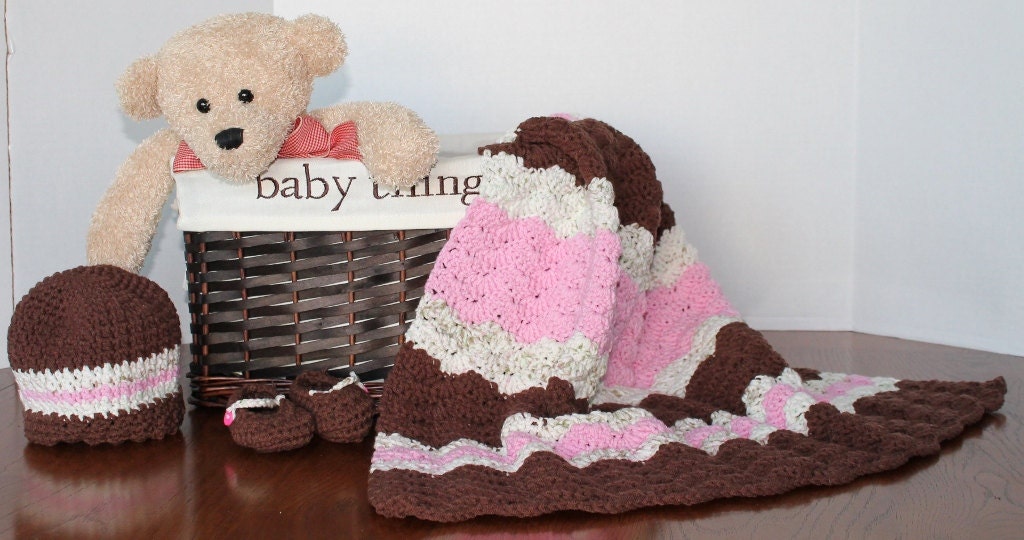 Baby Set - Shell Pattern Blanket with Hat and Mary Jane's - Pink and Brown