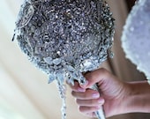 Brooch bouquet The Annemarie with a twist Deposit listing
