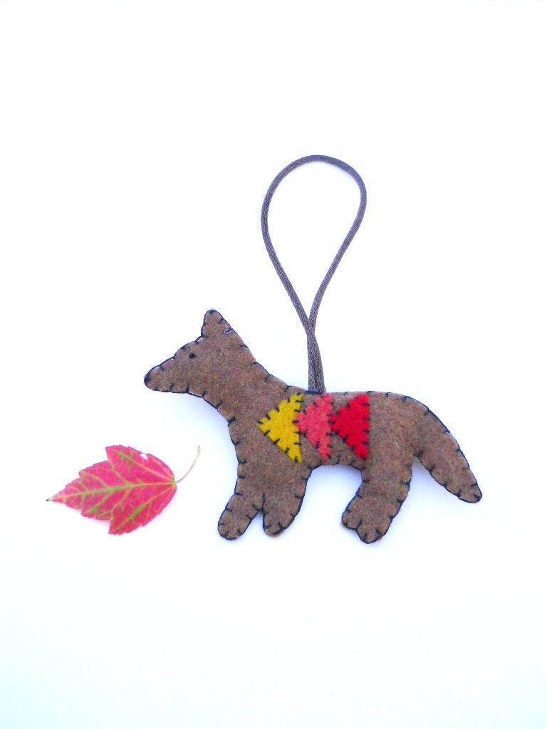 Fox ornament with triangles, number 58