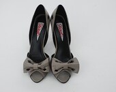 Vintage Grey Leather Shoes, Retro 1980's Shoes, Gift For Daughter, Made in Brazil, Mary Jane Shoes, Under 40, Evening Wear, Dress Pumps,