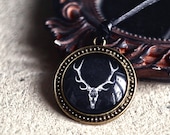 Deer skull unisex necklace - Boho jewelry - Natural history - Free Worldwide Shipping - Gift under 25 USD