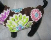 Fleece Sweater in Bright Floral on Chocolate Xsm