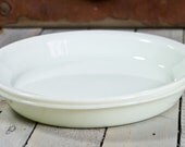 Vintage Pie Dish set of 2 , Pyrex Milk Glass Pie Plate - TheVintageIslandInc