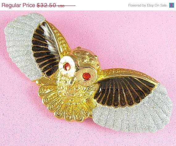 Vintage Owl Brooch - avintagejewel