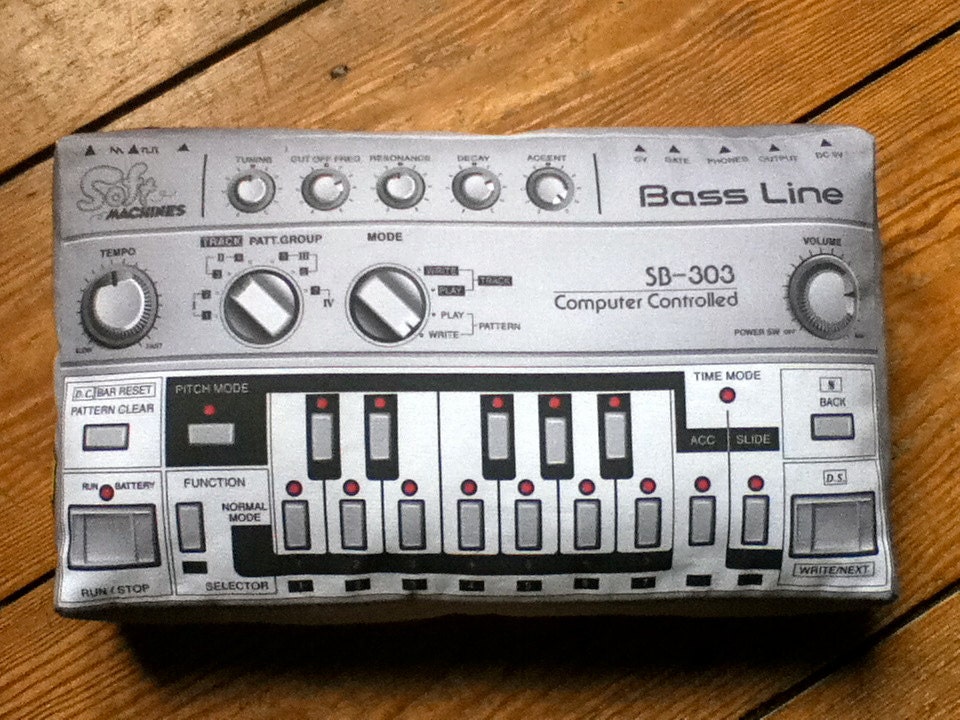Minimachine 303 Pillow
