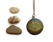 pressed flower necklace resin necklace dried queen annes lace. shabby chic circle filigree pendant for summer. prairie.